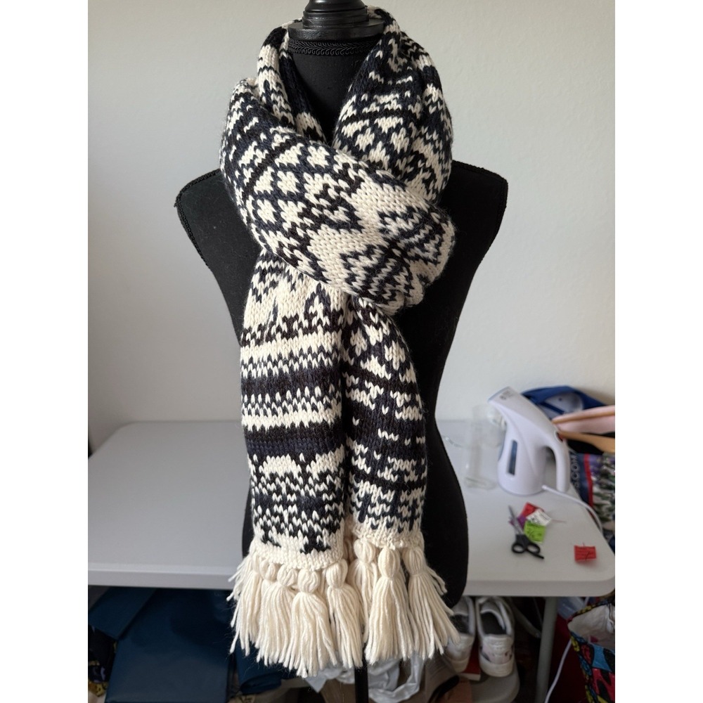 NWT Abercrombie & Fitch Nordic Fair Isle Knit Tassel Winter Chunky Scarf